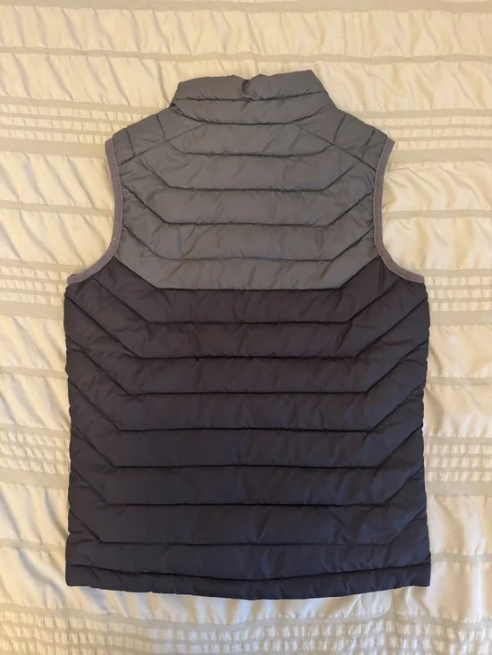 Columbia Boys Puffer Vest | Size S (8) | Excellent Condition - Picture 2 of 4